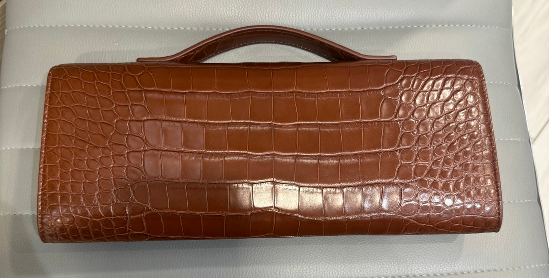 Unworn Bottega Veneta Andiamo Alligator Clutch Brown GHW R004918964