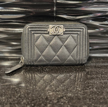 Chanel Boy Zip Coin Purse Quilted Caviar Small Wallet with card (2018)