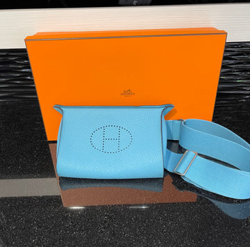 Pre-owned Hermes Videpoches Messenger Bag in Bleu du Nord Togo Leather with Palladium Hardware