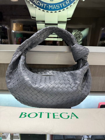 Unworn Bottega Veneta Classic Size Jodie Grey Leather