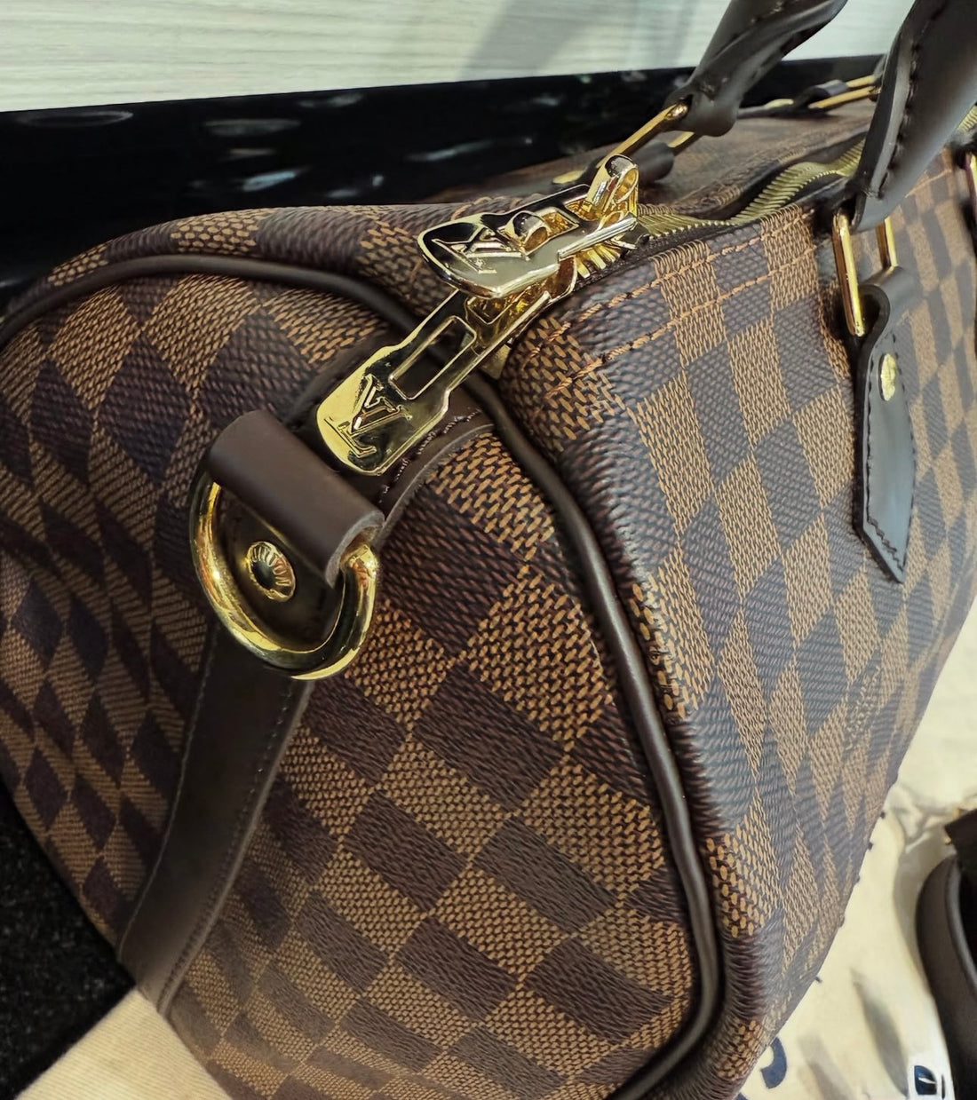 Unworn Louis Vuitton Speedy 30 Bandouliere Damier Ebene Style: N40590