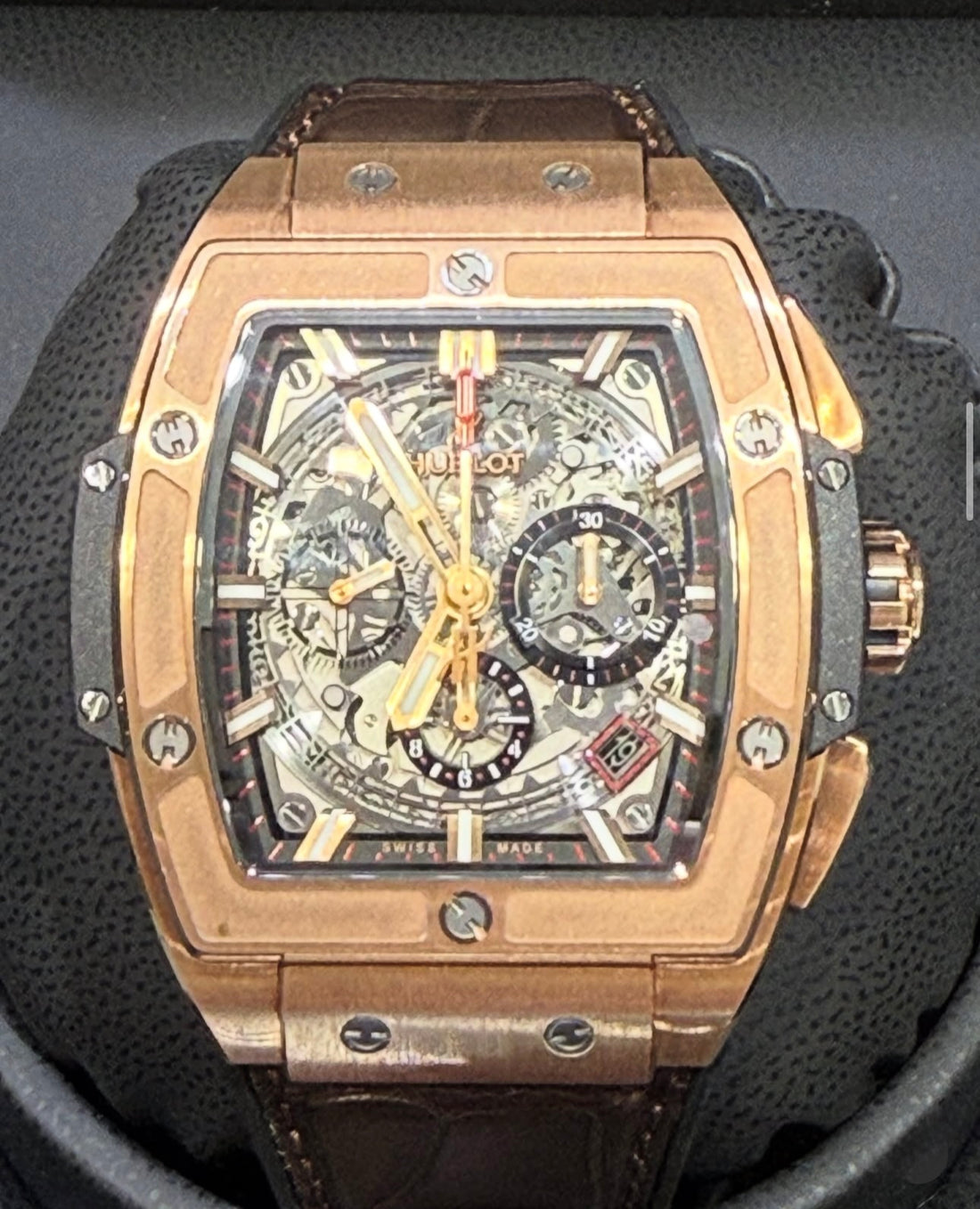 Pre-owned HUBLOT Spirit of big bang Rose Gold 42mm ref.641.0X.0183.LR- Like New
