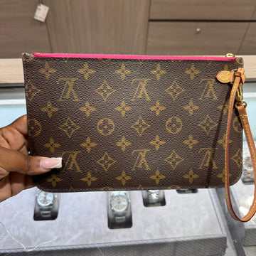 Pre-Owned Louis Vuitton Monogram Neverfull GM Pochette Wristlet