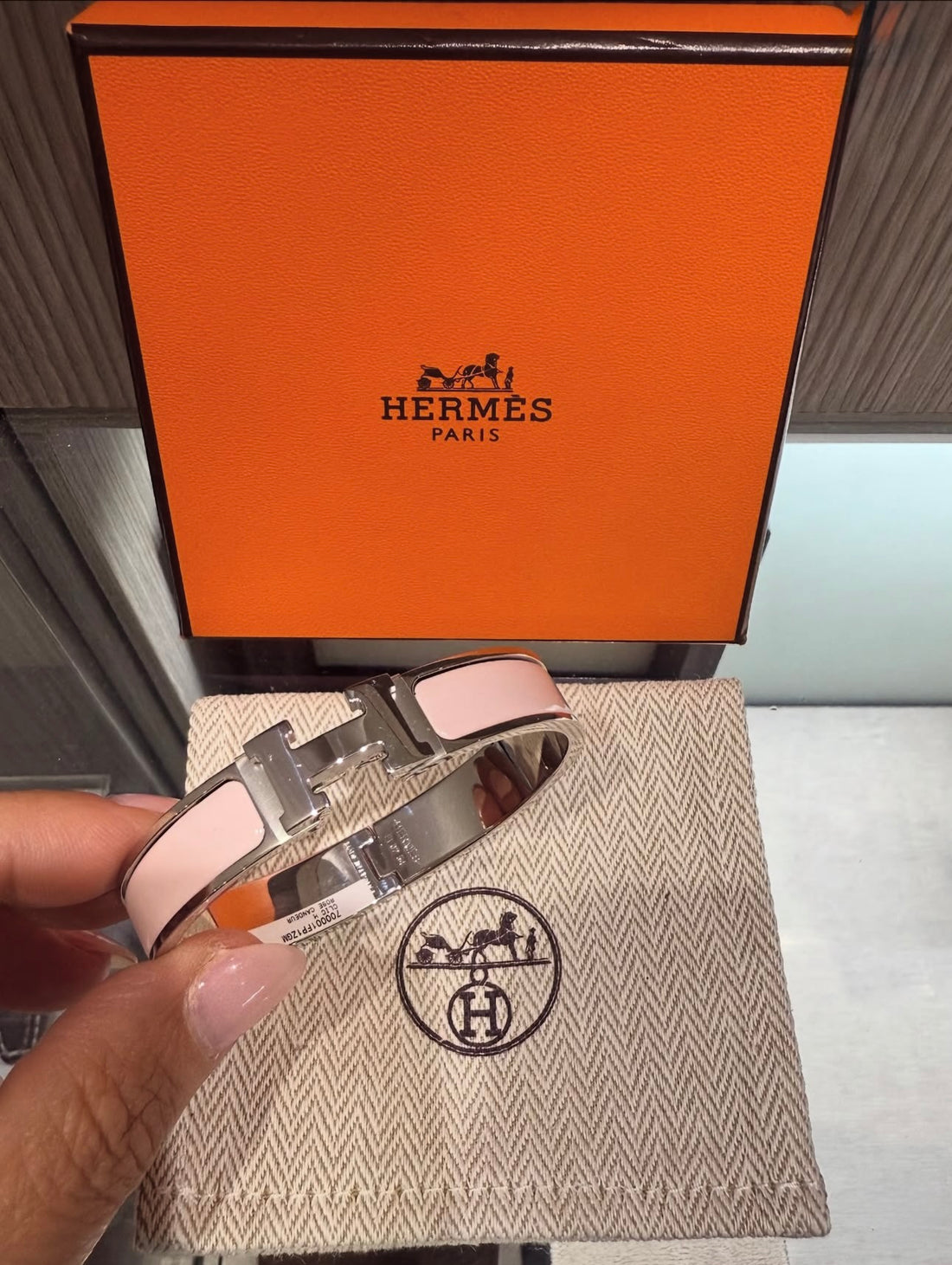 Pre-owned Hermes Clic H Bracelet Rose Candeur Palladium Plated size GM-M/L-17cm