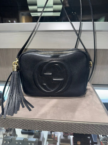 Pre-owned Gucci Soho Disco Black pebbled leather crossbody Style: 308364
