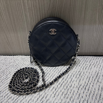 Pre-owned Chanel Round Clutch with Chain Quilted Lambskin Mini in Black