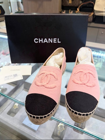 Unworn Chanel Pink Denim Espadrilles Size 37 (7) (2021)