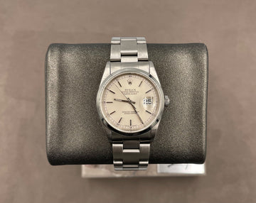 Pre-owned Rolex Men's Datejust 36mm ref.16200 Silver Index Dial Smooth Bezel on Oyster w/Box & Papers (1999)