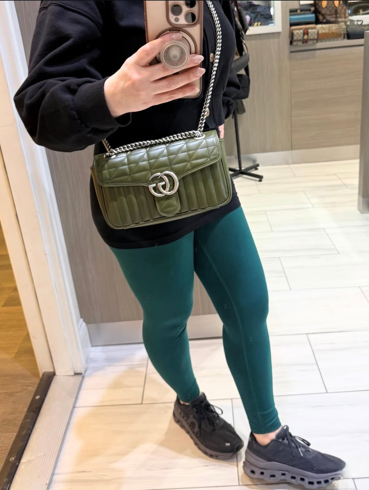 Pre-owned Gucci GG Marmont Matelasse Shoulder Bag in Army Green