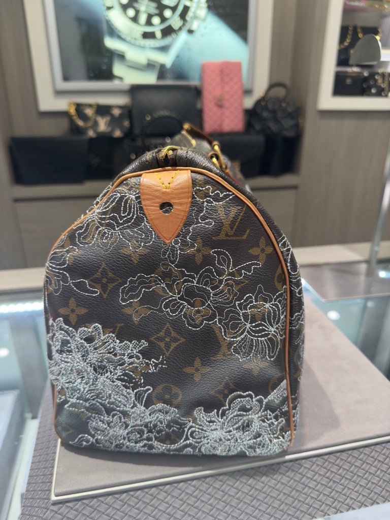 Pre-owned Louis Vuitton Speedy 30 Monogram Dentelle Limited Edition (2007)