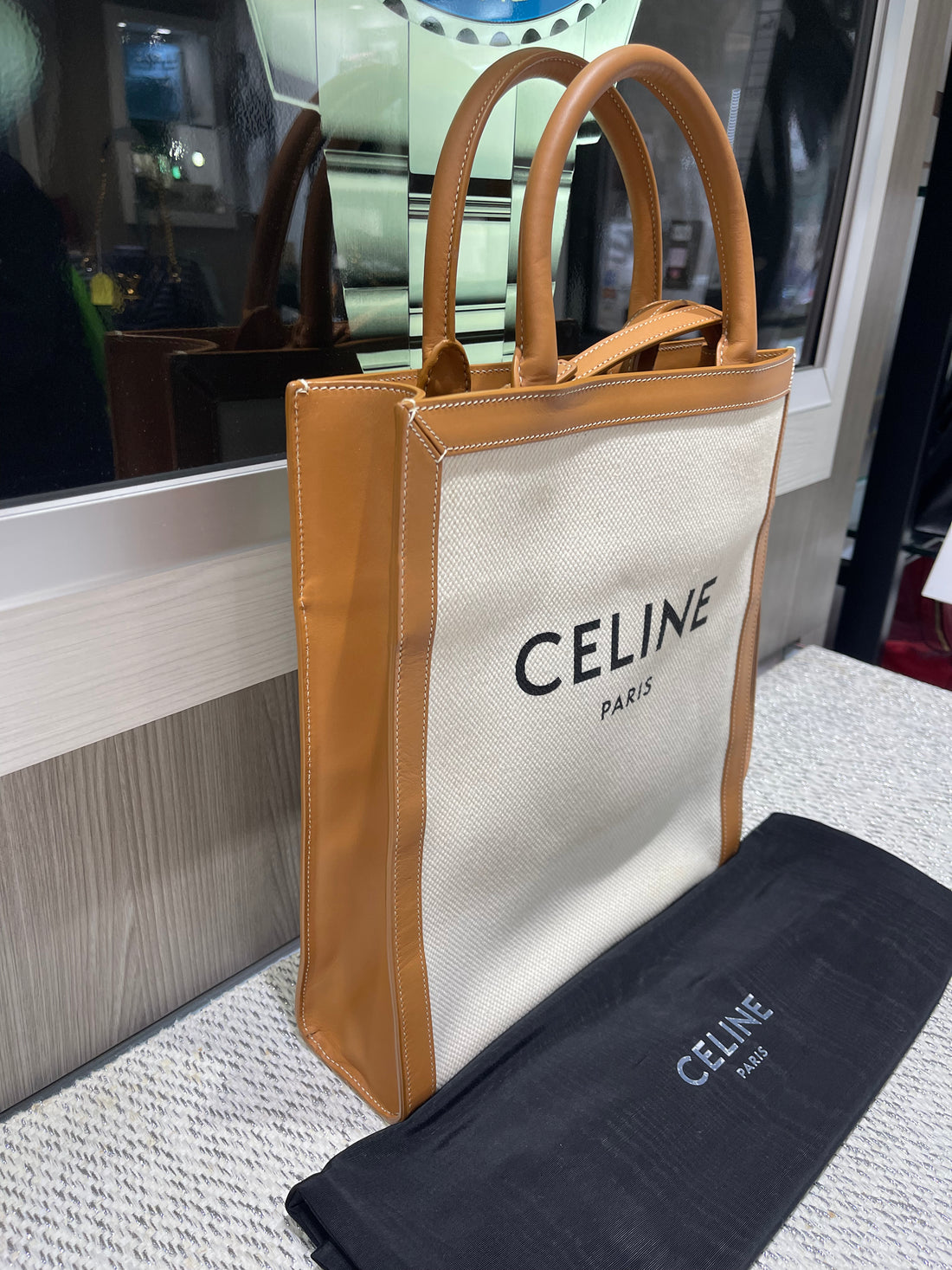 Pre-owned Celine Large Vertical Cabas Tote in Canvas (2019)
