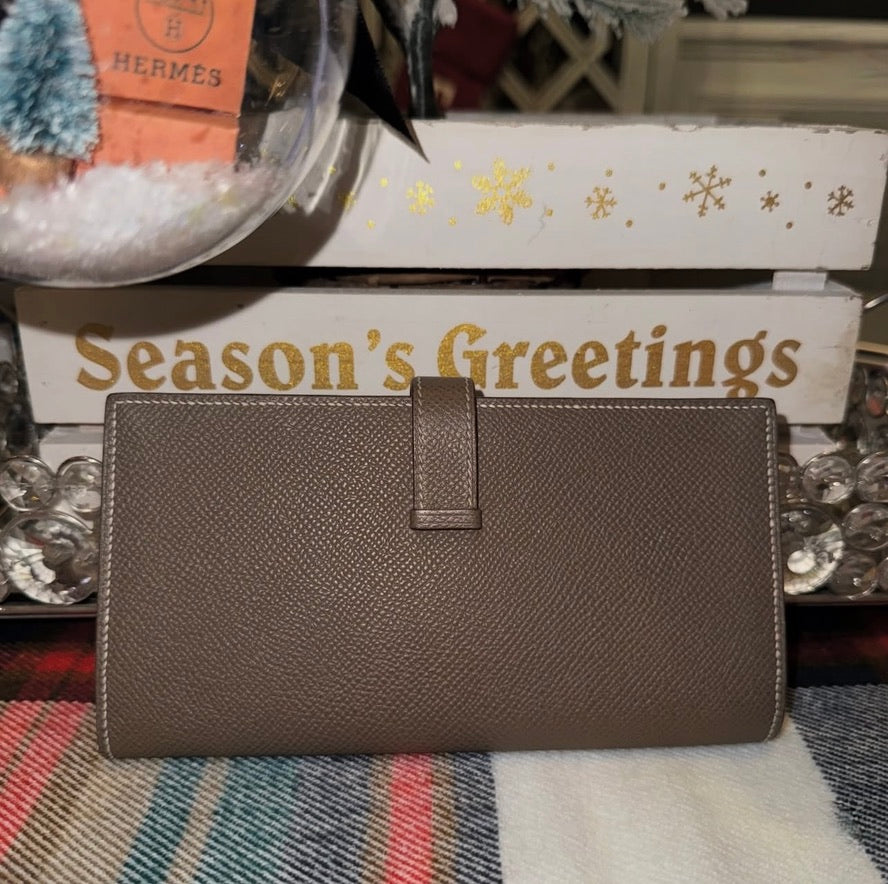 Pre-owned Hermes Bearn Wallet in Etoupe Epsom Calfskin (2012)