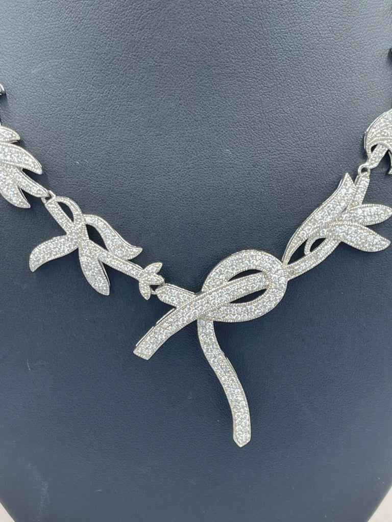 Ladies Sterling Silver Cubic Zirconia Leaf Motif Necklace | 34.2 grams (21.5 DWT)