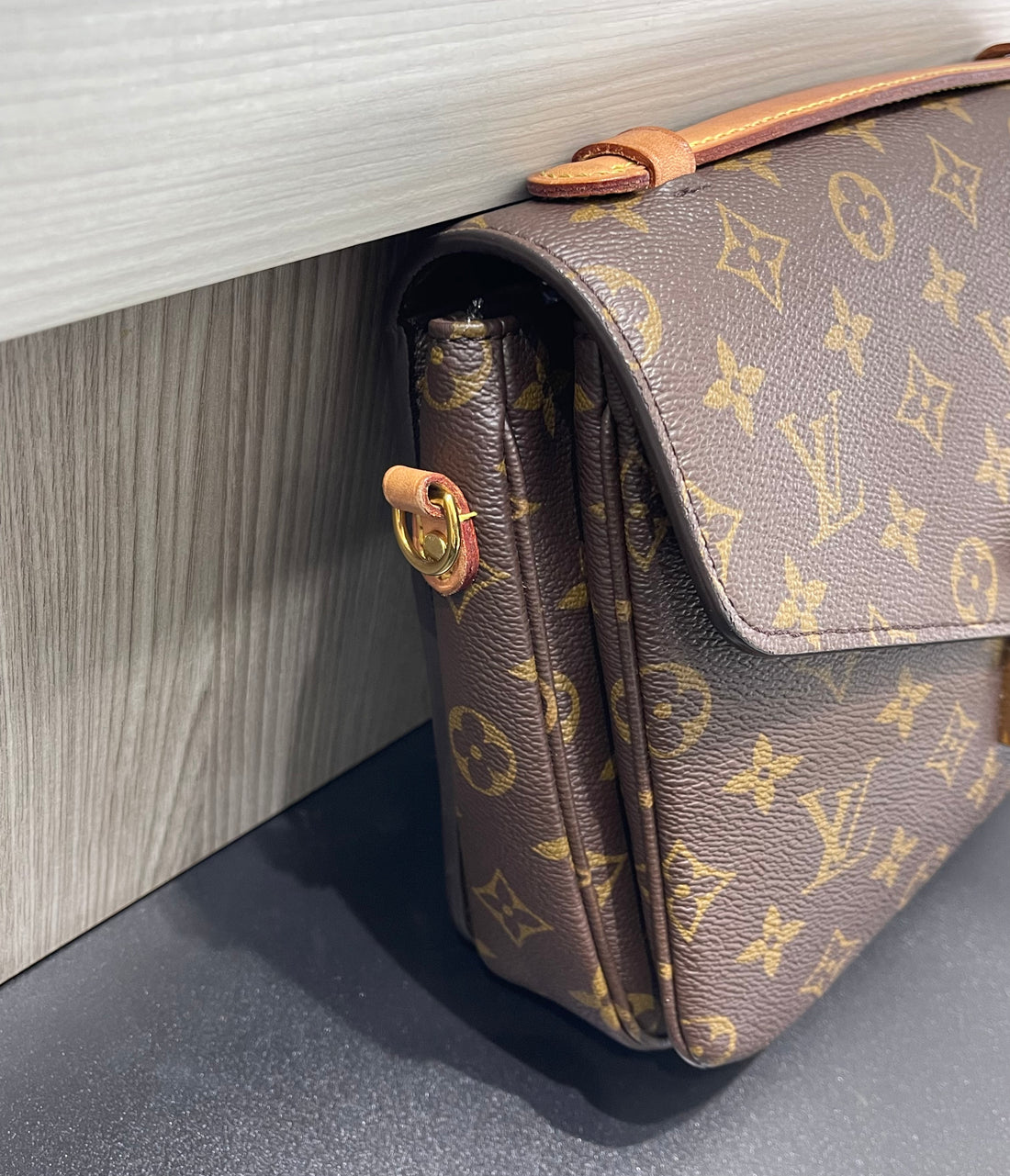 Pre-owned Louis Vuitton Pochette Metis Crossbody Monogram (2020)