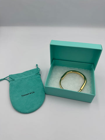 Pre-owned Tiffany Lock Bangle in Yellow Gold Size Medium