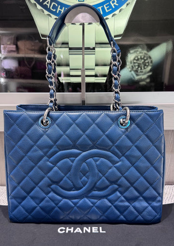 Pre-owned Chanel Caviar Quilted Grand Shopping Tote GST in Royal Blue (2012-2013)