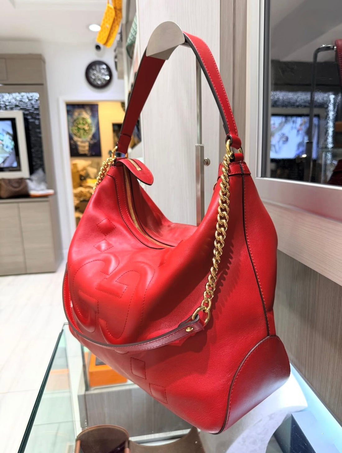 Pre-owned Gucci GG Apollo Shoulder Bag in Red Leather