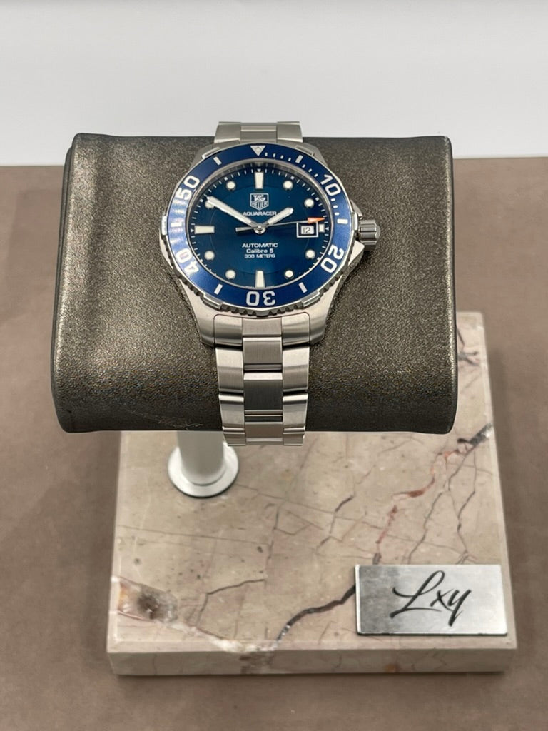 Pre-owned TAG Heuer Aquaracer 300M Calibre 5 Automatic Blue Dial 41mm Watch Ref. WAN2111.BA0822 (2013)