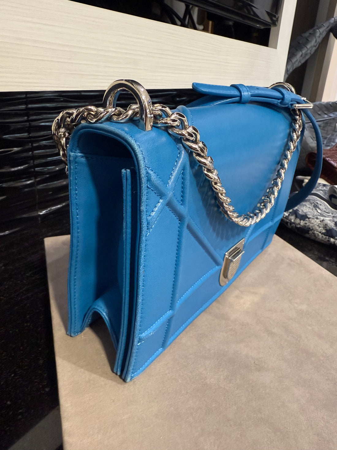 Pre-owned Dior Diorama Blue Leather Crossbody 09-B0-1105 (2015)