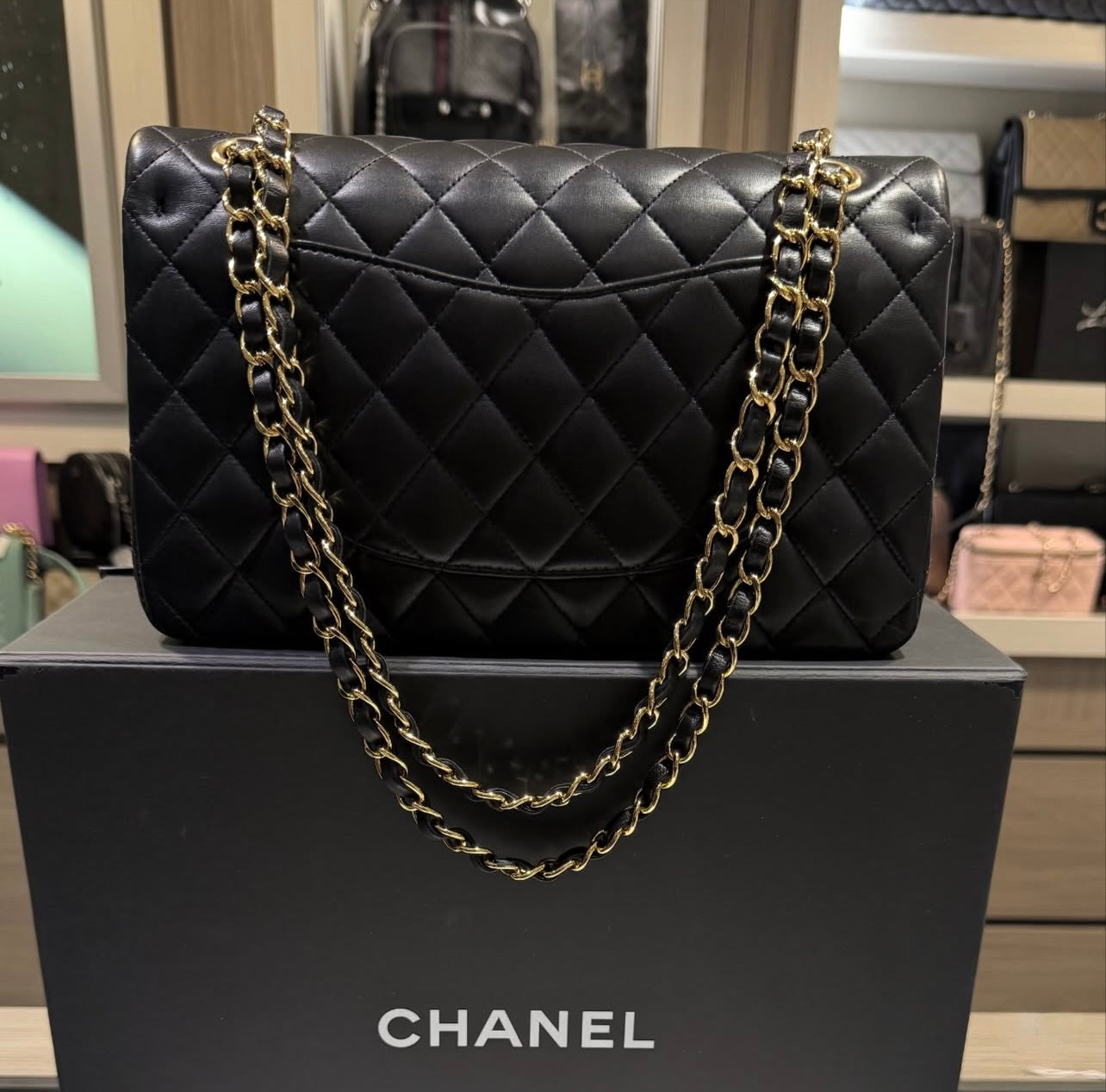 Pre-owned Chanel Black Medium Classic Double Flap Bag w/ GHW