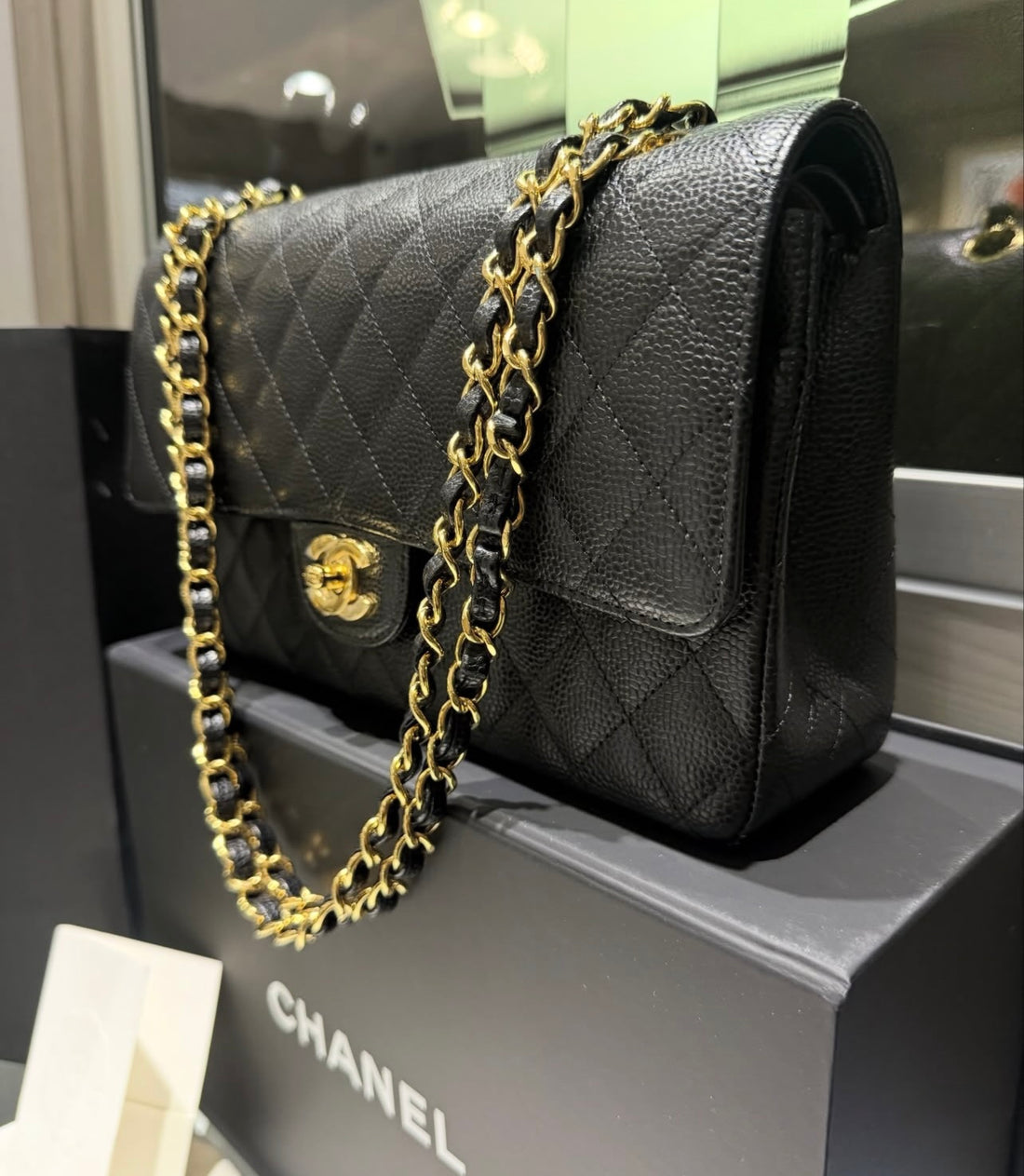 Pre-owned Chanel 2025 Classic Medium Double Flap