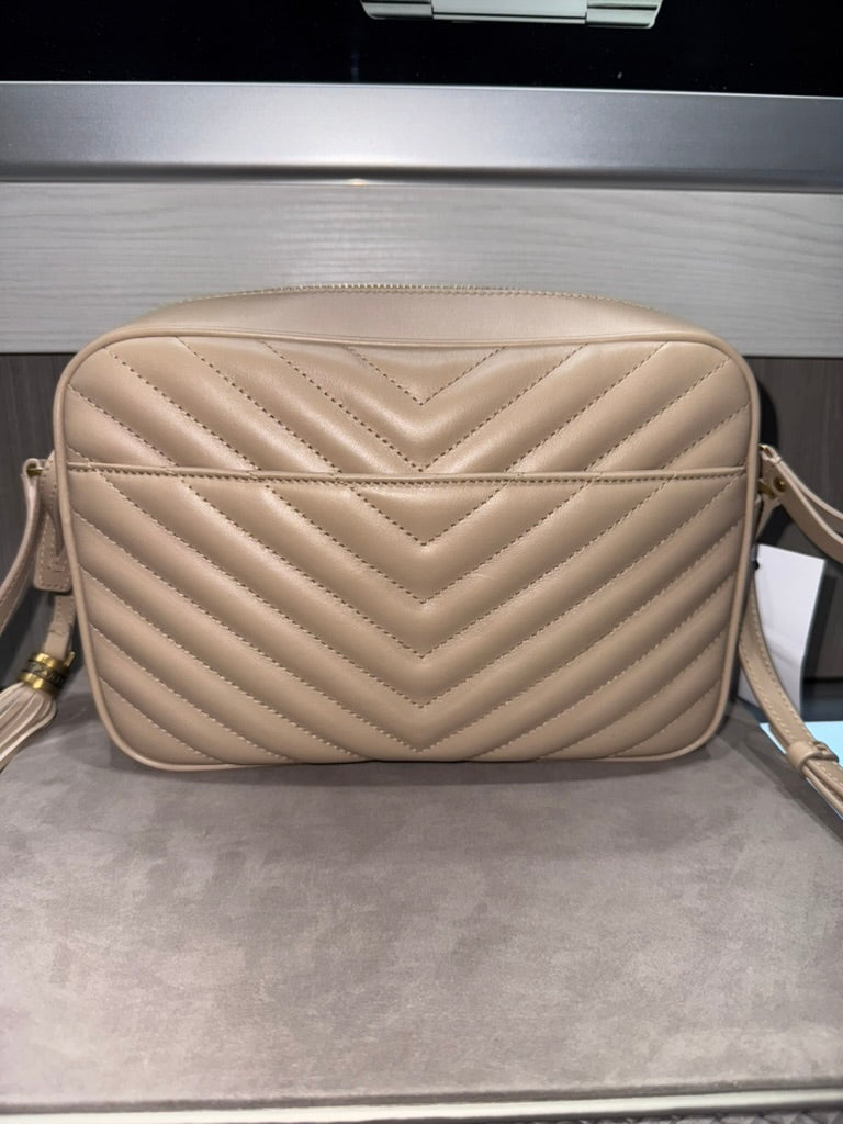 Unworn Saint Laurent Lou Medium YSL Camera Bag with Pocket in Quilted Leather - Dark Beige