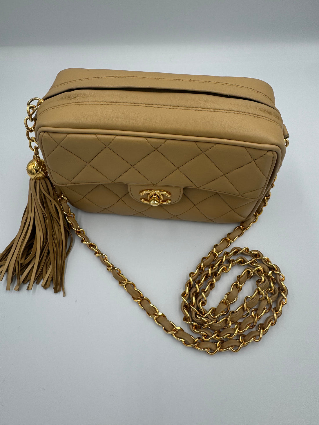 Pre-owned Chanel Vintage Beige Tassel Camera Small Cross Body Bag