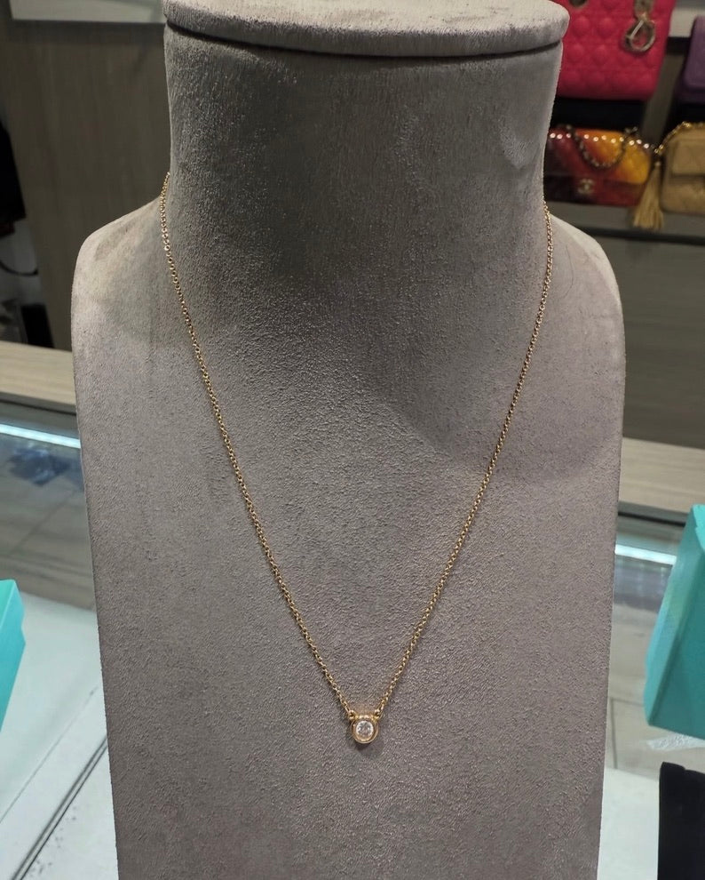 Pre-owned Tiffany Diamonds by the yard necklace .17 solitare yellow gold (2021)