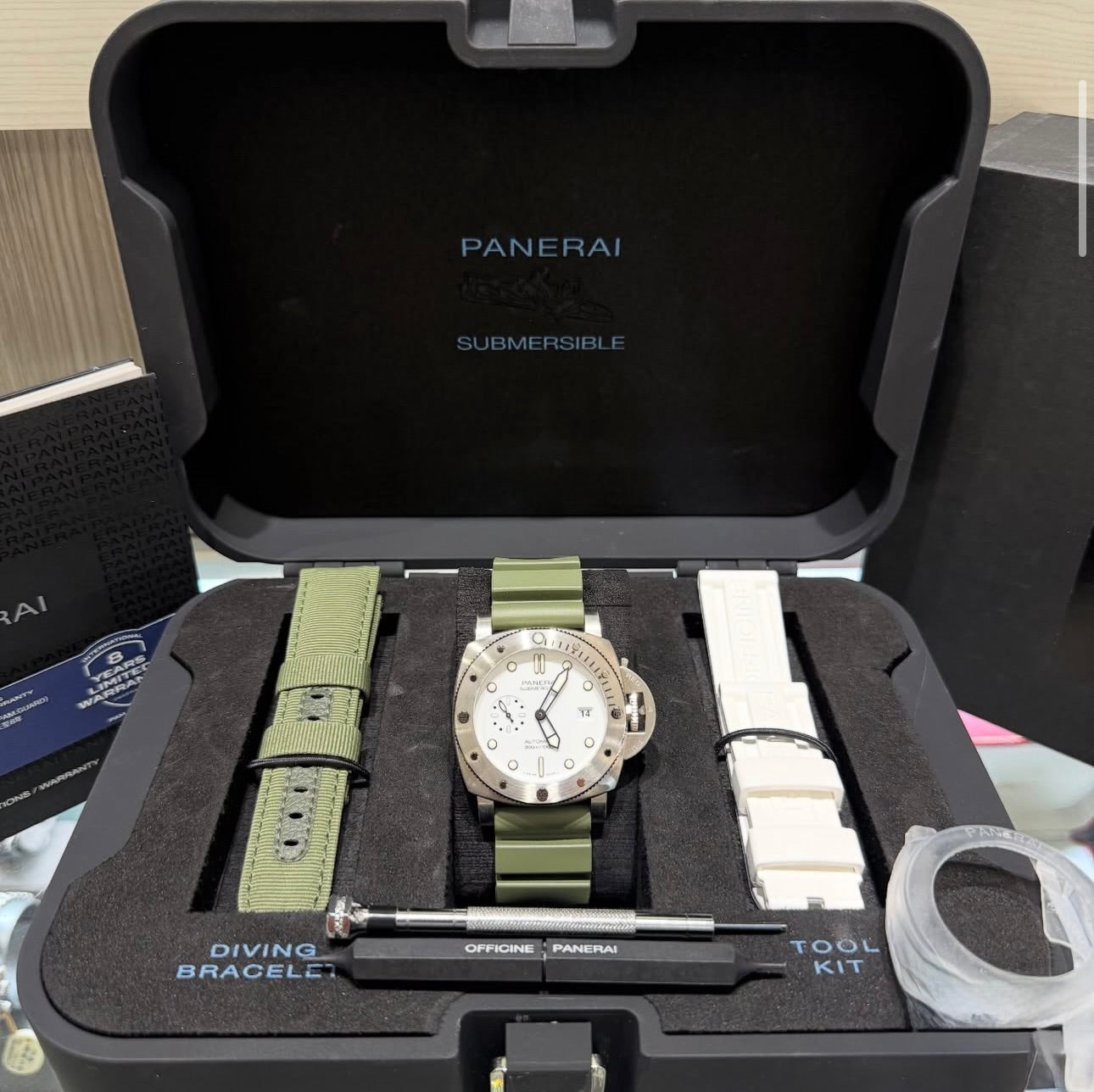 Pre-owned Panerai PAM01226 Submersible (2022)