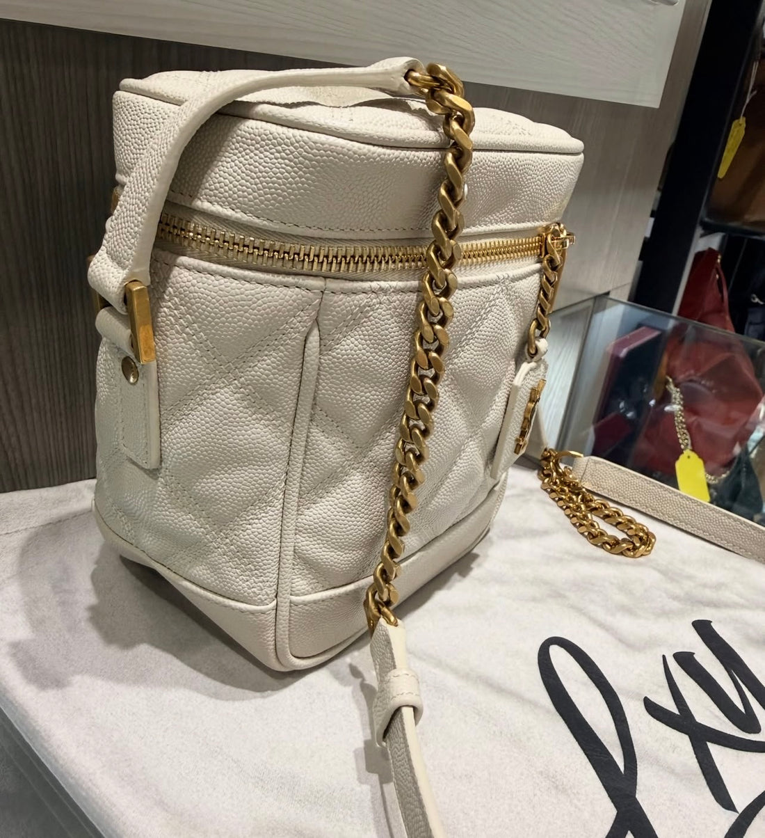 Pre-owned Saint Laurent 80's Vanity Shoulder Bag Blanc Vintage Quilted Calfskin (2020 Collection)
