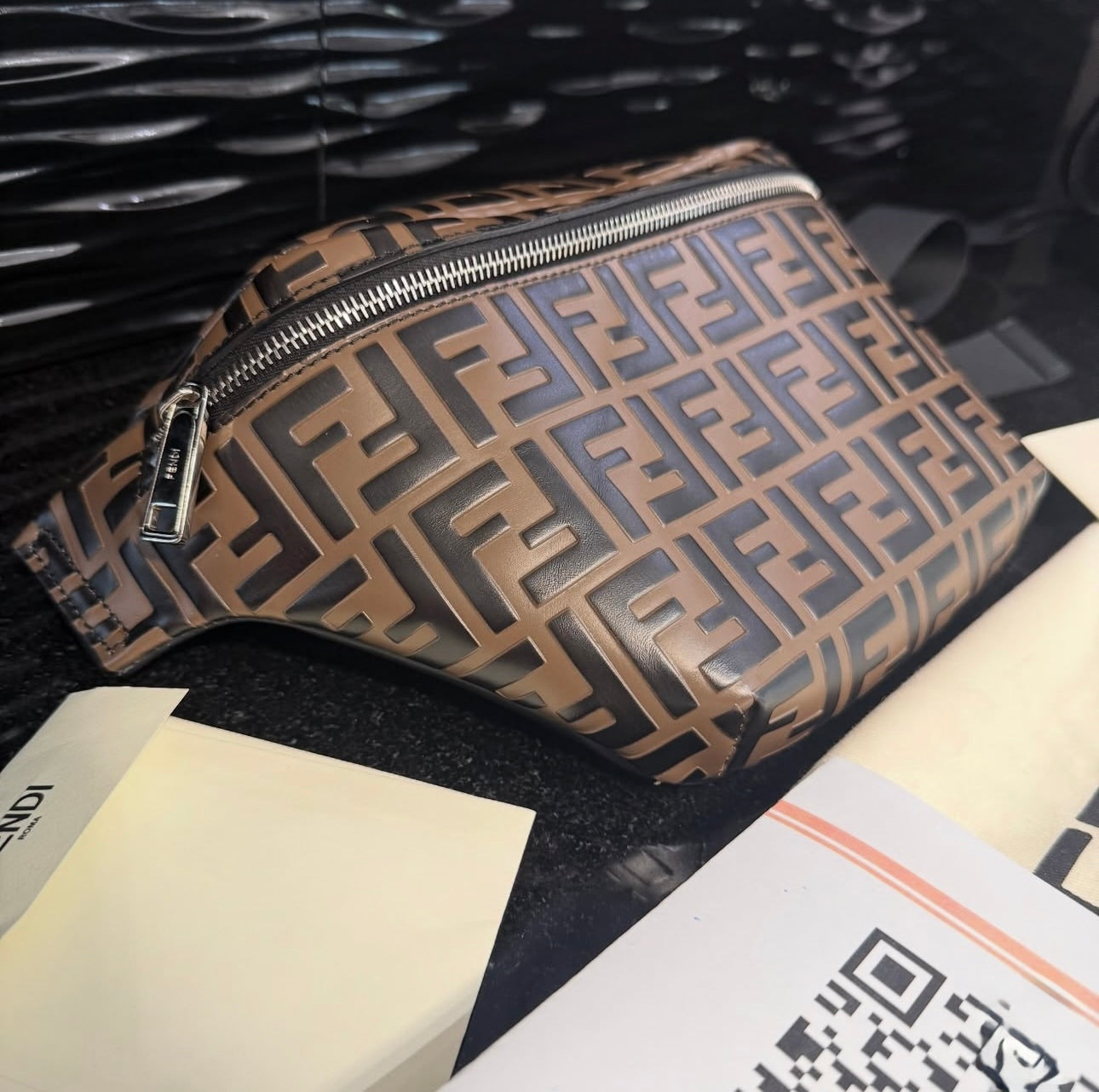 ショルダーバッグ・ポシェット FENDI Woman Crossbody bags Blue 8BS093 AUT4 F1SXQ FENDI: Shoulder bag woman - Gnawed Blue | Fendi mini bag