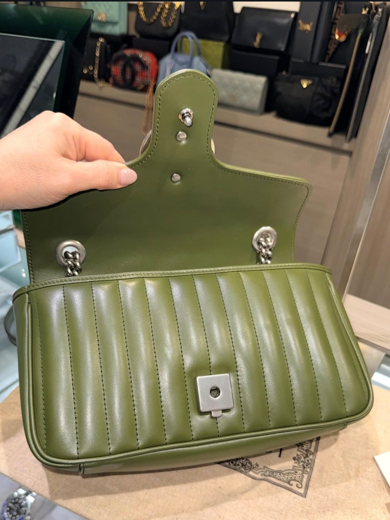 Pre-owned Gucci GG Marmont Matelasse Shoulder Bag in Army Green