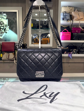 Pre-Owned Chanel Large Boy Flap Bag Black Lambskin with Silver Hardware (2012, 16 Series)