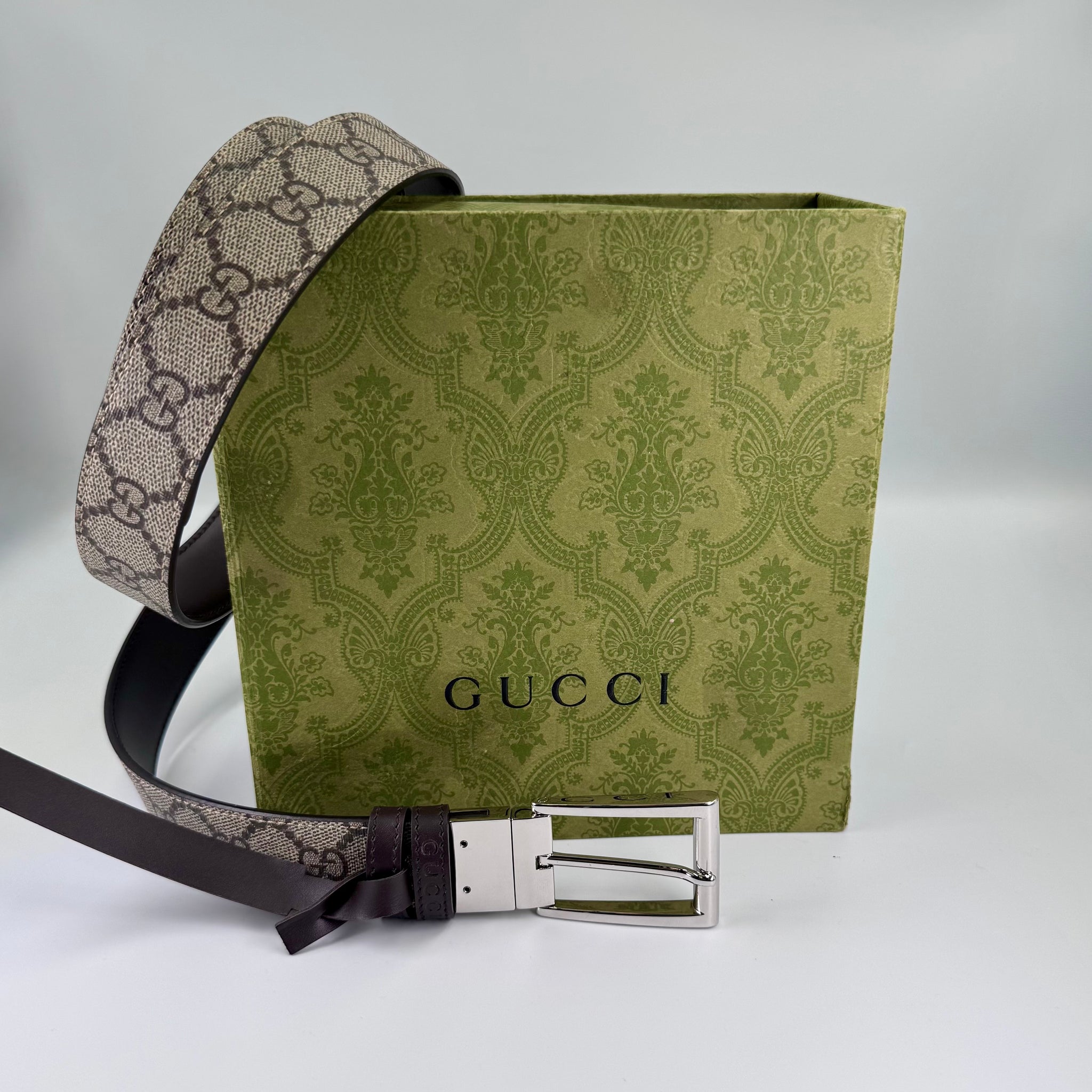 Pre-owned like new Gucci Reversible Belt with Rectangular Buckle Style ‎771105 size 100 36" Brown