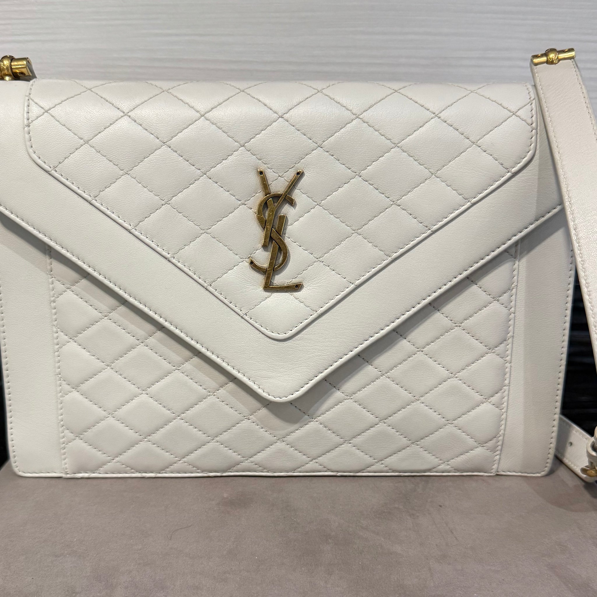 Pre-owned YSL Saint Laurent Gaby Envelope Medium Shoulder Bag in Crema Soft