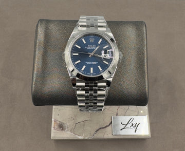 Unworn Rolex Men's Datejust 41mm ref.126300 Blue Index Dial Smooth Bezel on Jubilee w/Box & Card