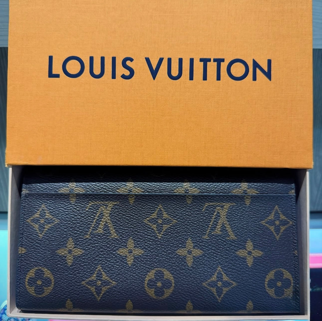 Pre-owned Louis Vuitton Sarah Wallet Monogram