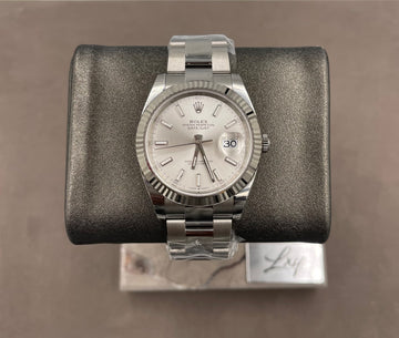 Unworn Rolex Men's Datejust 41mm ref.126334 Silver Index Fluted Bezel on Oyster w/Box & Card