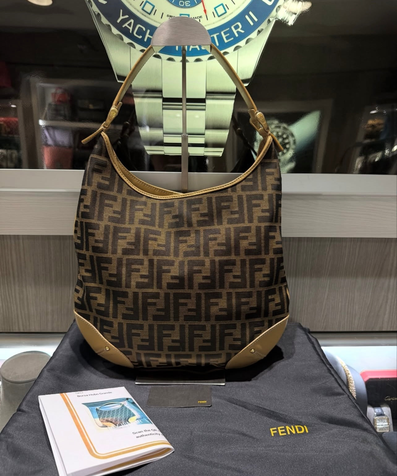 FENDI ゴールド ストライプ ショルダーバッグ 楽天市場】フェンディ（柄ストライプ）（ショルダーバッグ