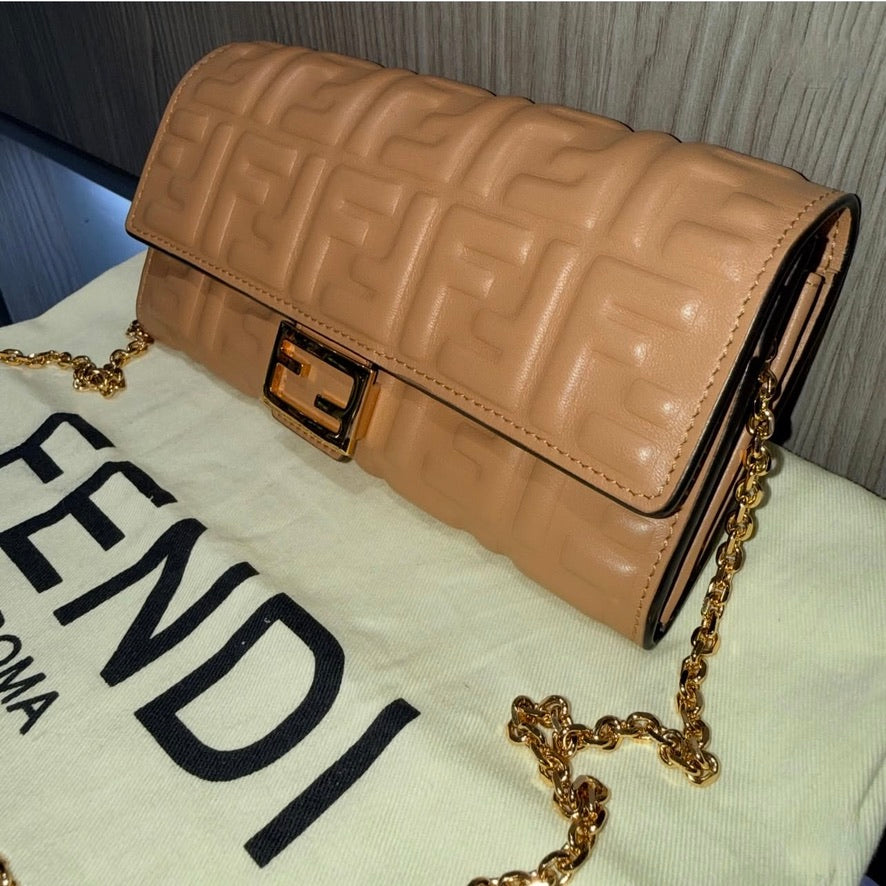 Pre-owned Fendi Continential Wallet on Chain tan leather