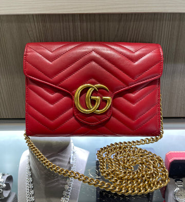 Pre-Owned Gucci GG Marmont Matelassé Wallet on Chain Red Leather