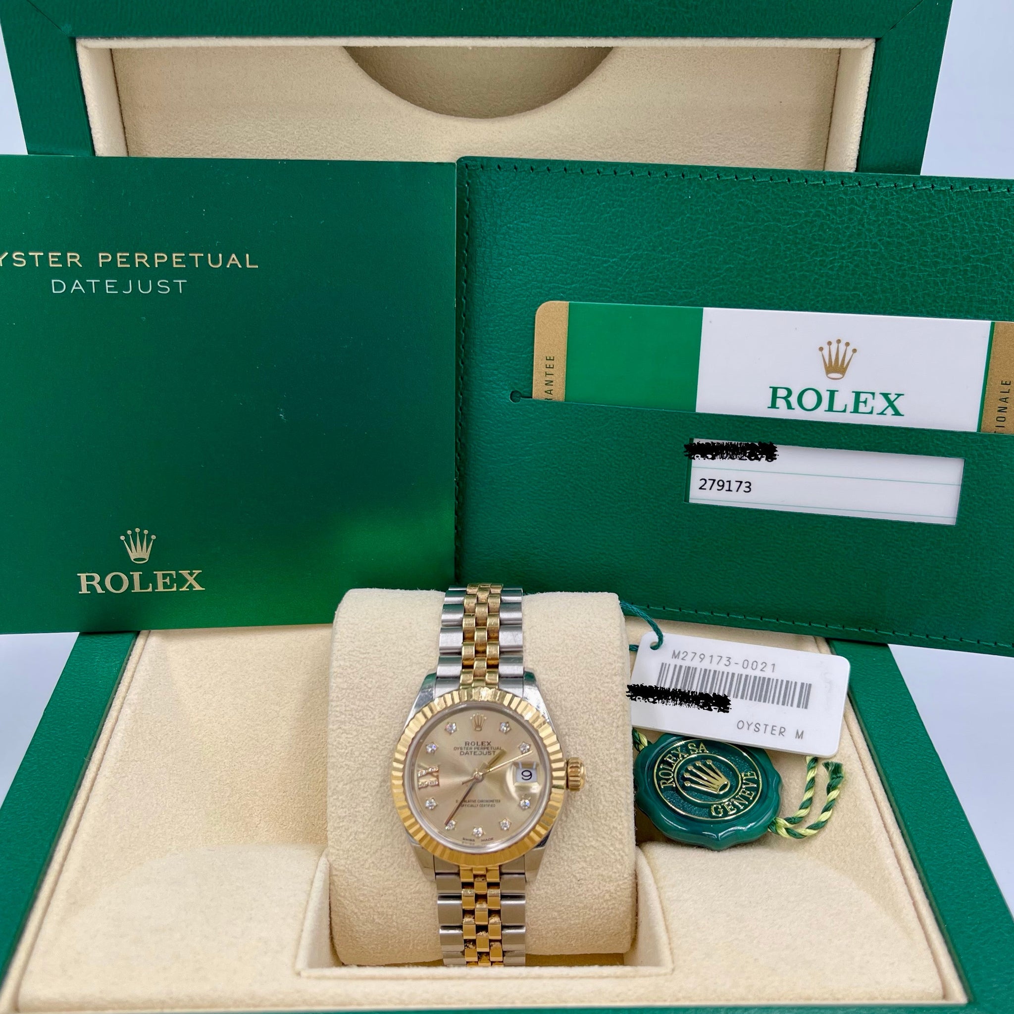 Pre-Owned Rolex Lady-Datejust 28 Champagne Diamond Roman IX Dial Jubilee – Ref. 279173 (2018)