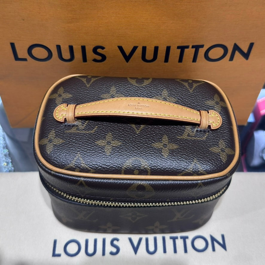Pre-owned Louis Vuitton Nice Mini Monogram Canvas Vanity Case