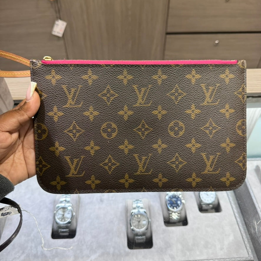 Pre-Owned Louis Vuitton Monogram Neverfull GM Pochette Wristlet