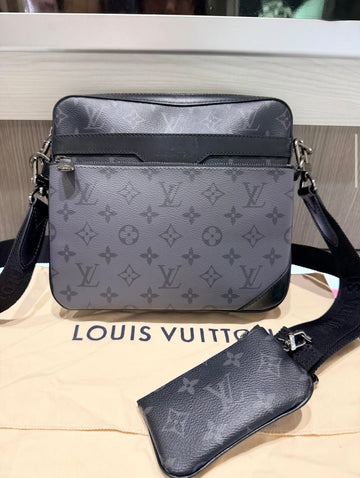 Pre-owned Louis Vuitton Trio Messenger in Monogram Eclipse Canvas