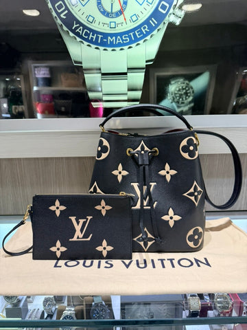 Pre-Owned Louis Vuitton NéoNoé MM Black/Beige