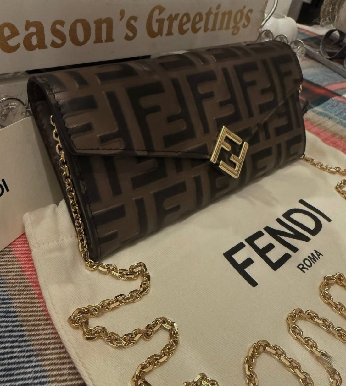 Pre-Owned Fendi FF Diamonds Continental Wallet on Chain