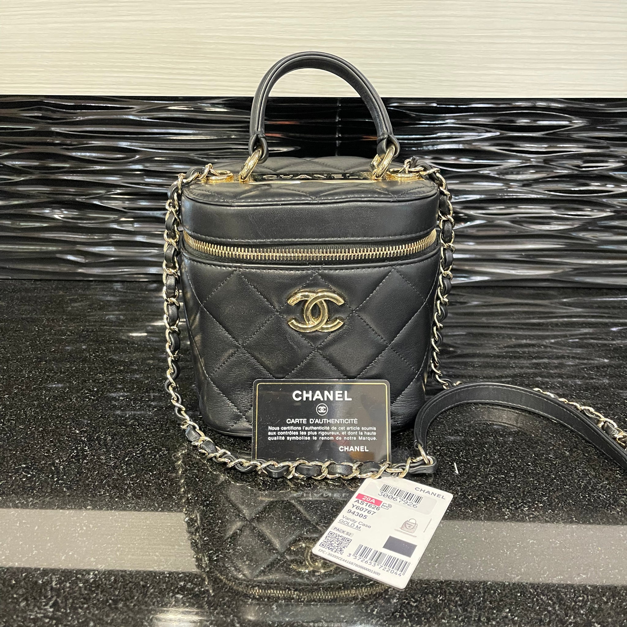 Pre-owned Chanel Trendy Top Handle Vanity Black Lambskin GHW (2020)