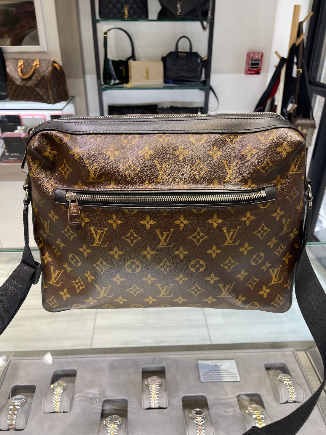 Pre-owned Louis Vuitton Torres Mens Messenger Bag Monogram Macassar Silver hardware