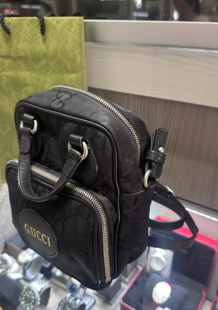 Pre-owned Gucci Off The Grid Black Crossbody Bag style #625850
